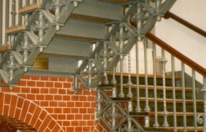 Große Kreisstadt Weißwasser - Umbau Grundschule zur Stadtbibliothek