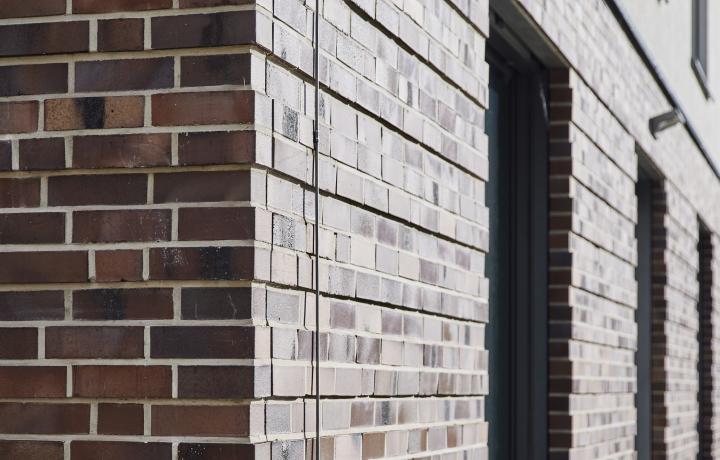 Gesamtschule Minden, Schulgebäude, Klinkerfassade