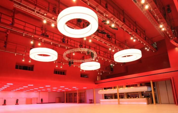 Casino Luxemburg - LED CIRCLE Pendelleuchte