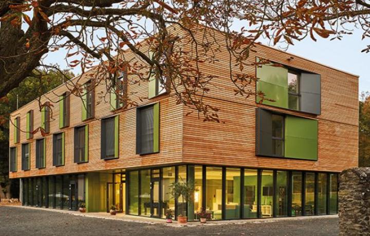 Internat Echzell – Mehrgeschossiger Hybridbau aus Beton und Holz